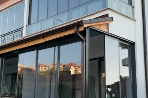 cam-balkon-imalat-satis-montaj-bursa-gulderen-cam-balkon-sistemleri